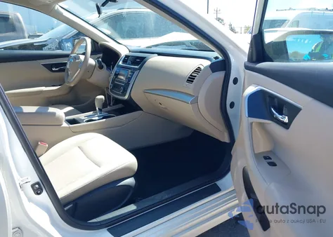 2017 Nissan Altima 2.5 Sv из США, поврежденный, VIN 1N4AL3AP1HC141166